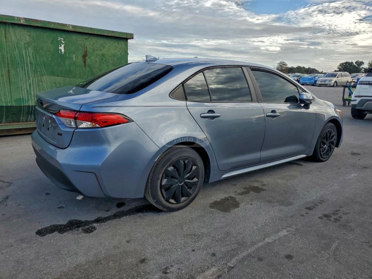 Toyota LE 4dr Sedan CVT — миниатюра 3