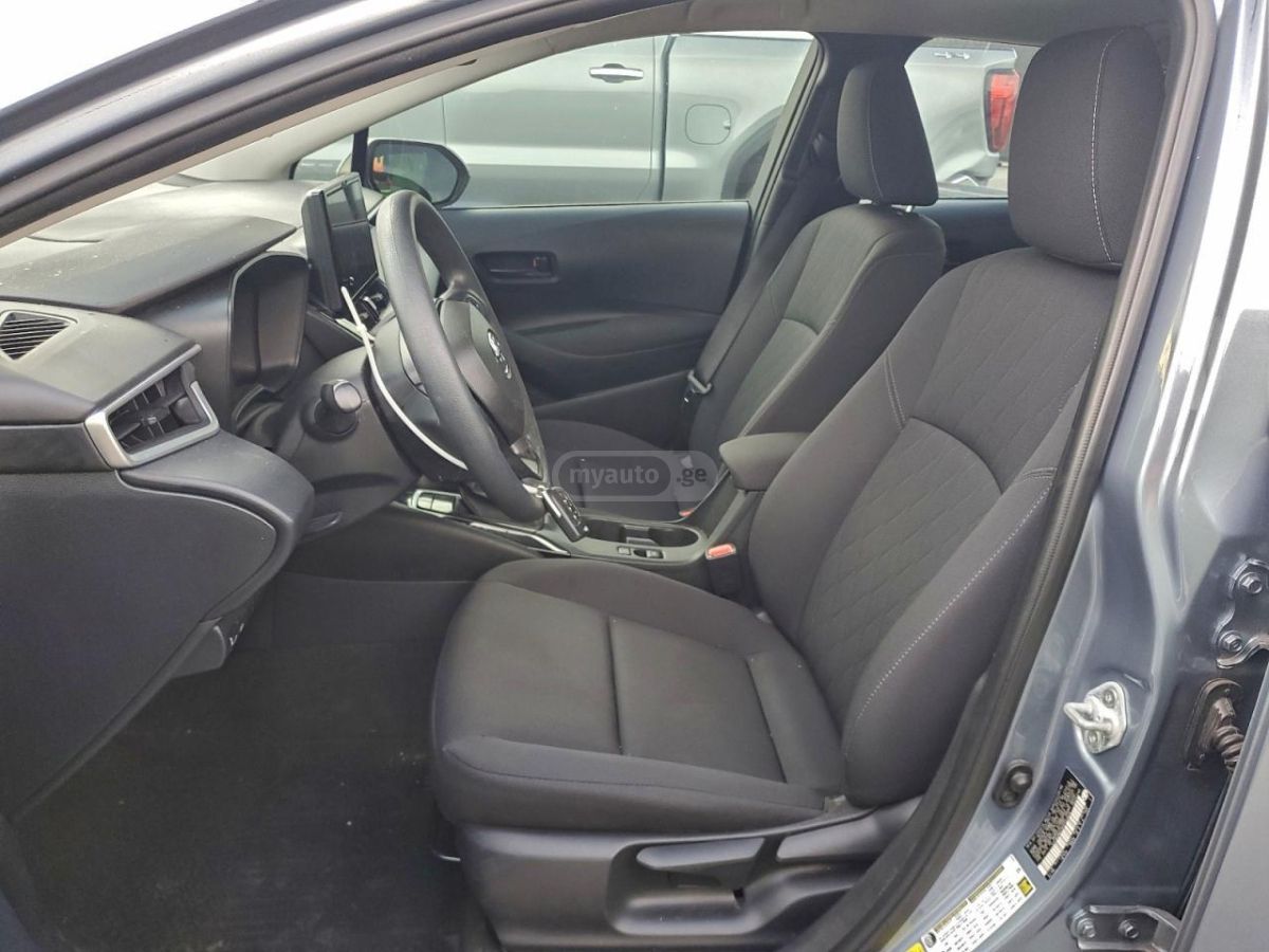 Toyota LE 4dr Sedan CVT — миниатюра 7