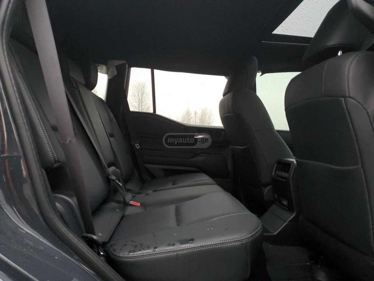 Toyota Land Cruiser Prado 2025 — миниатюра 11