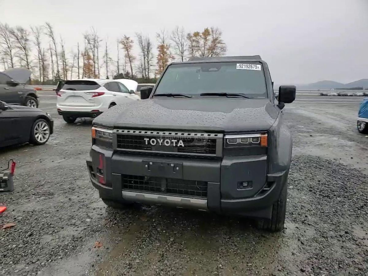 Toyota Land Cruiser Prado 2025 — миниатюра 13
