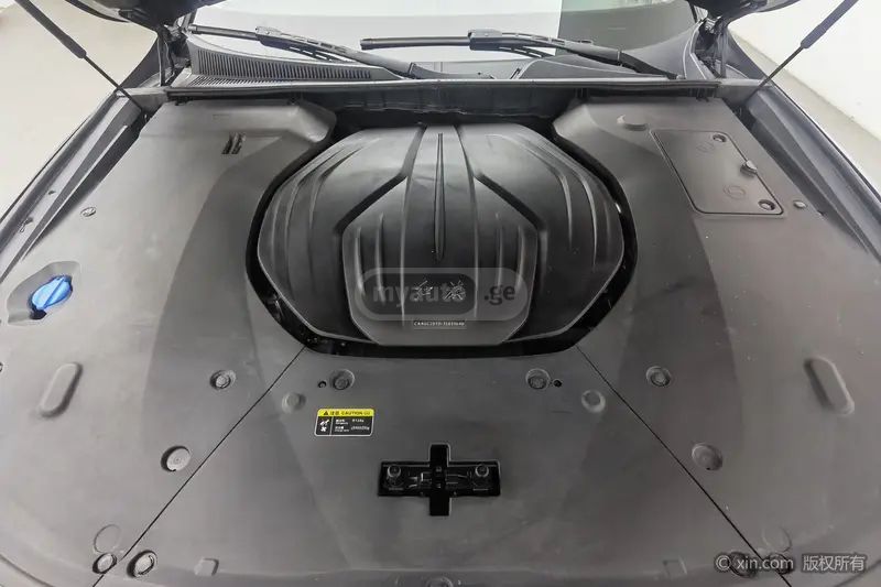 Hongqi H9 - фото 6