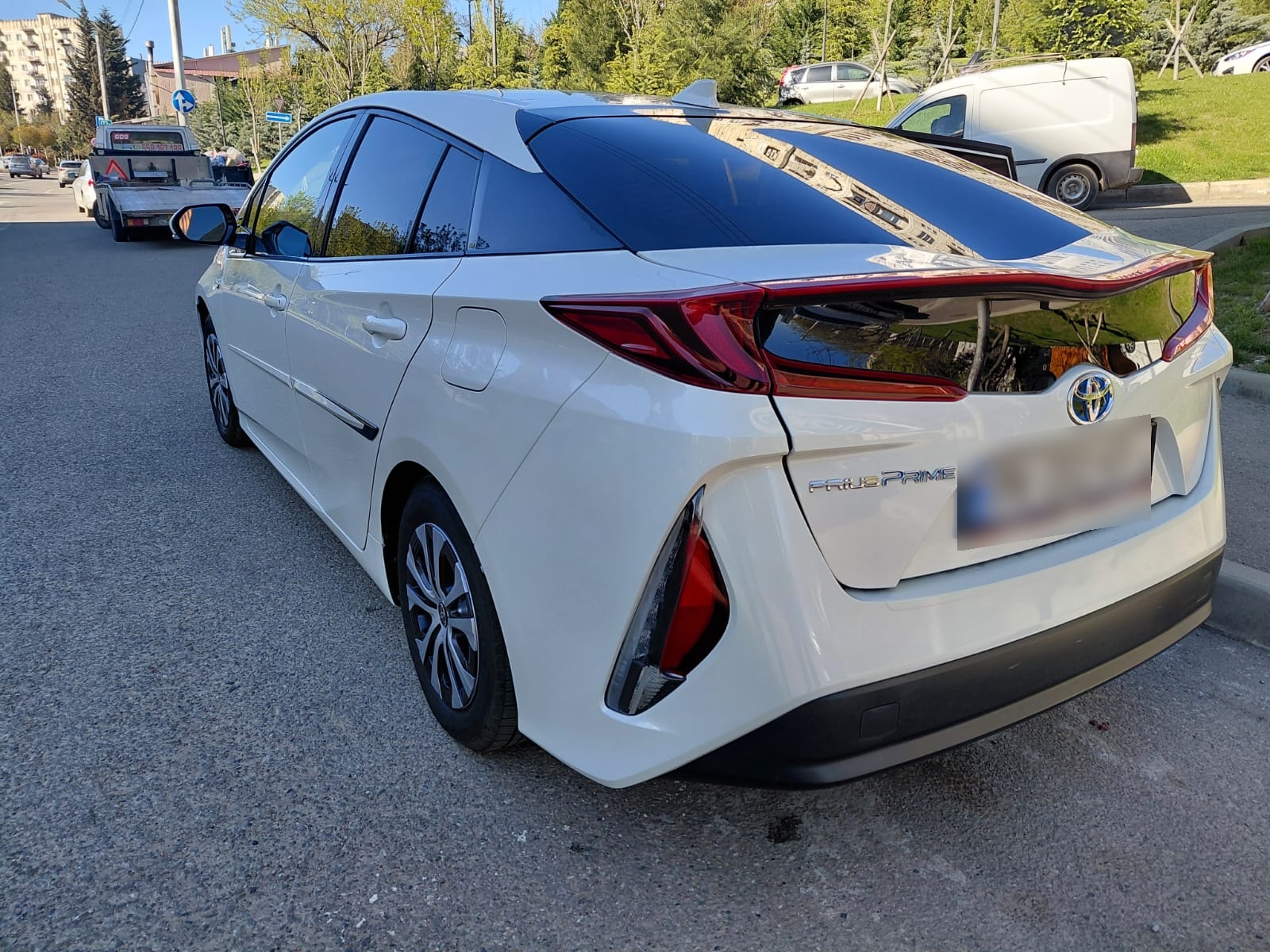 Toyota Prius Prime - фото 4