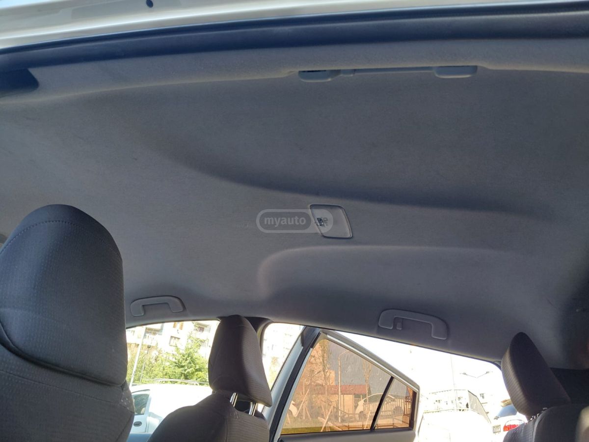 Toyota Prius Prime - фото 7