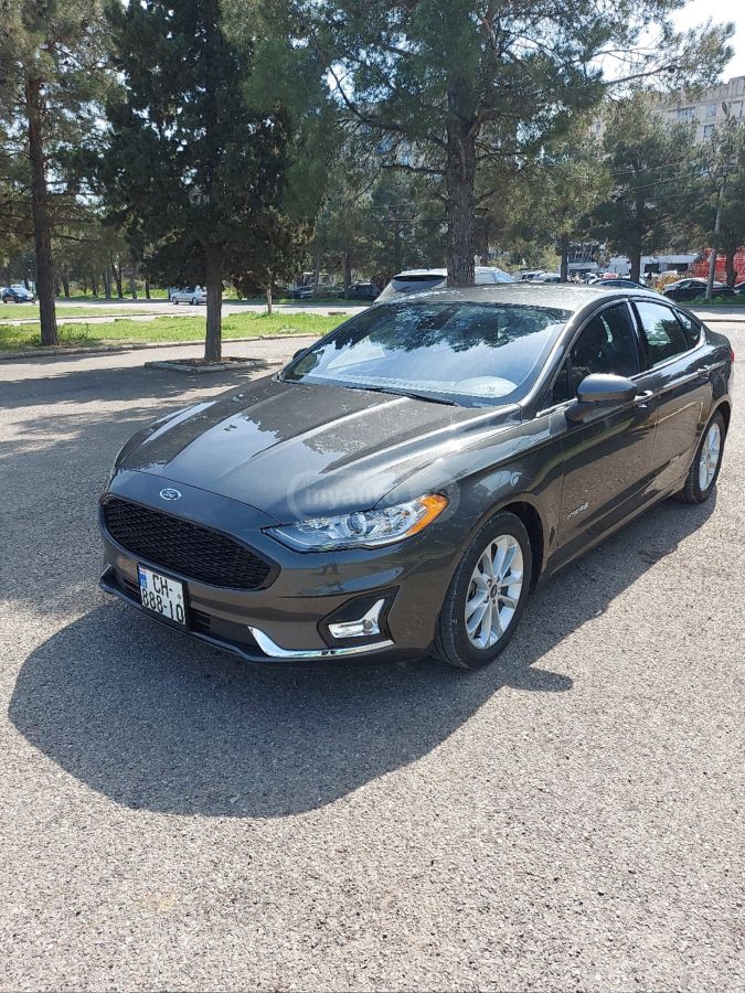 Ford Fusion - фото 2