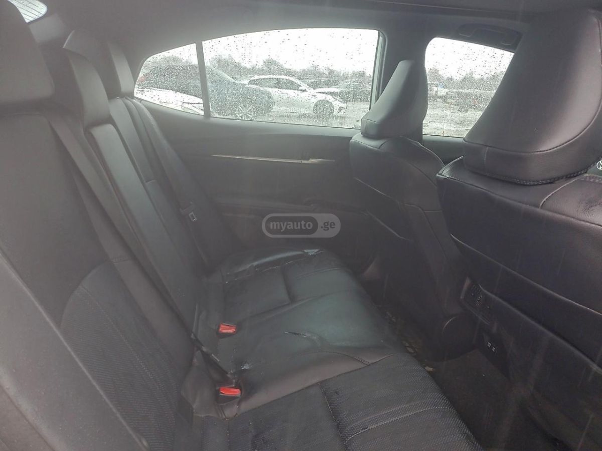 Toyota xse — миниатюра 6