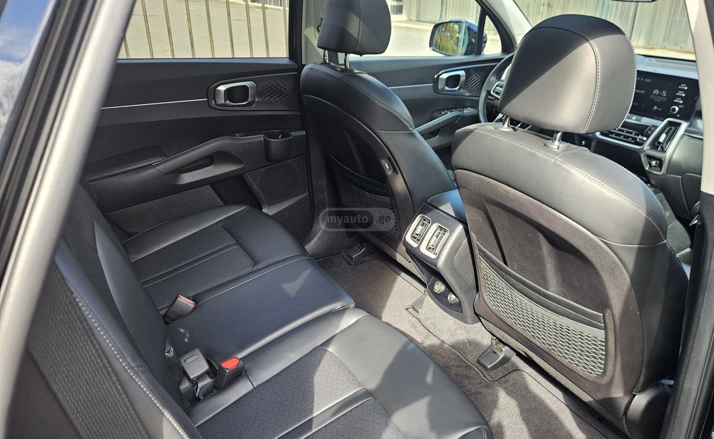 Kia Sorento - фото 12