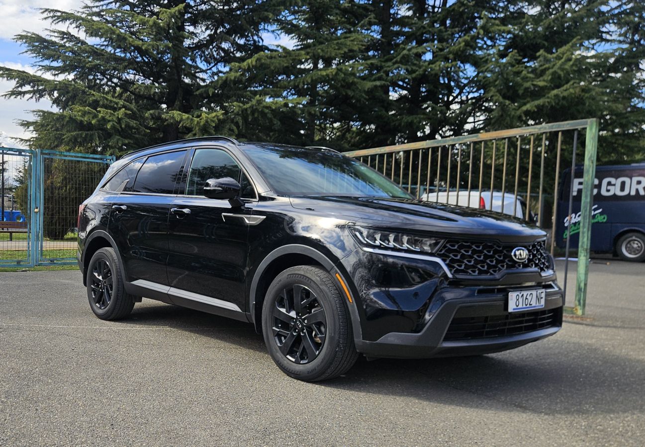 Kia Sorento - фото 3