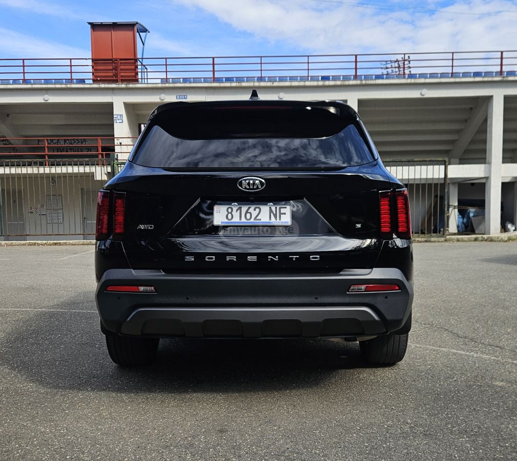 Kia Sorento - фото 6
