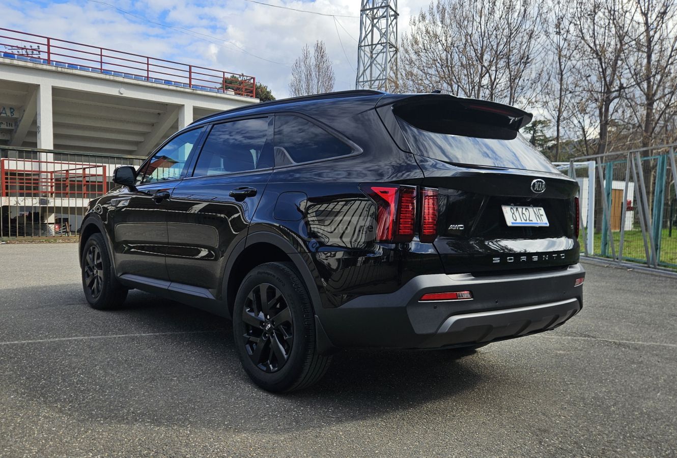 Kia Sorento - фото 8