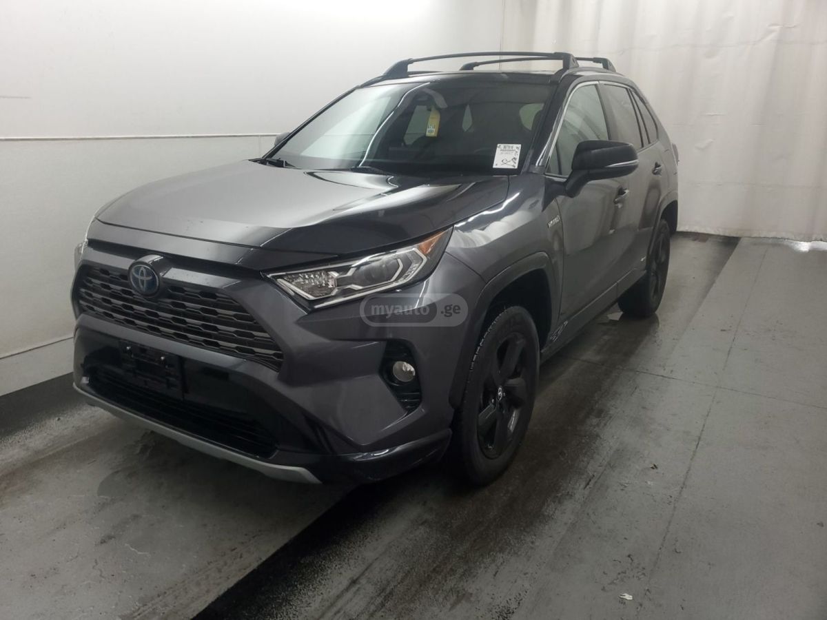 Toyota RAV 4 - фото 1
