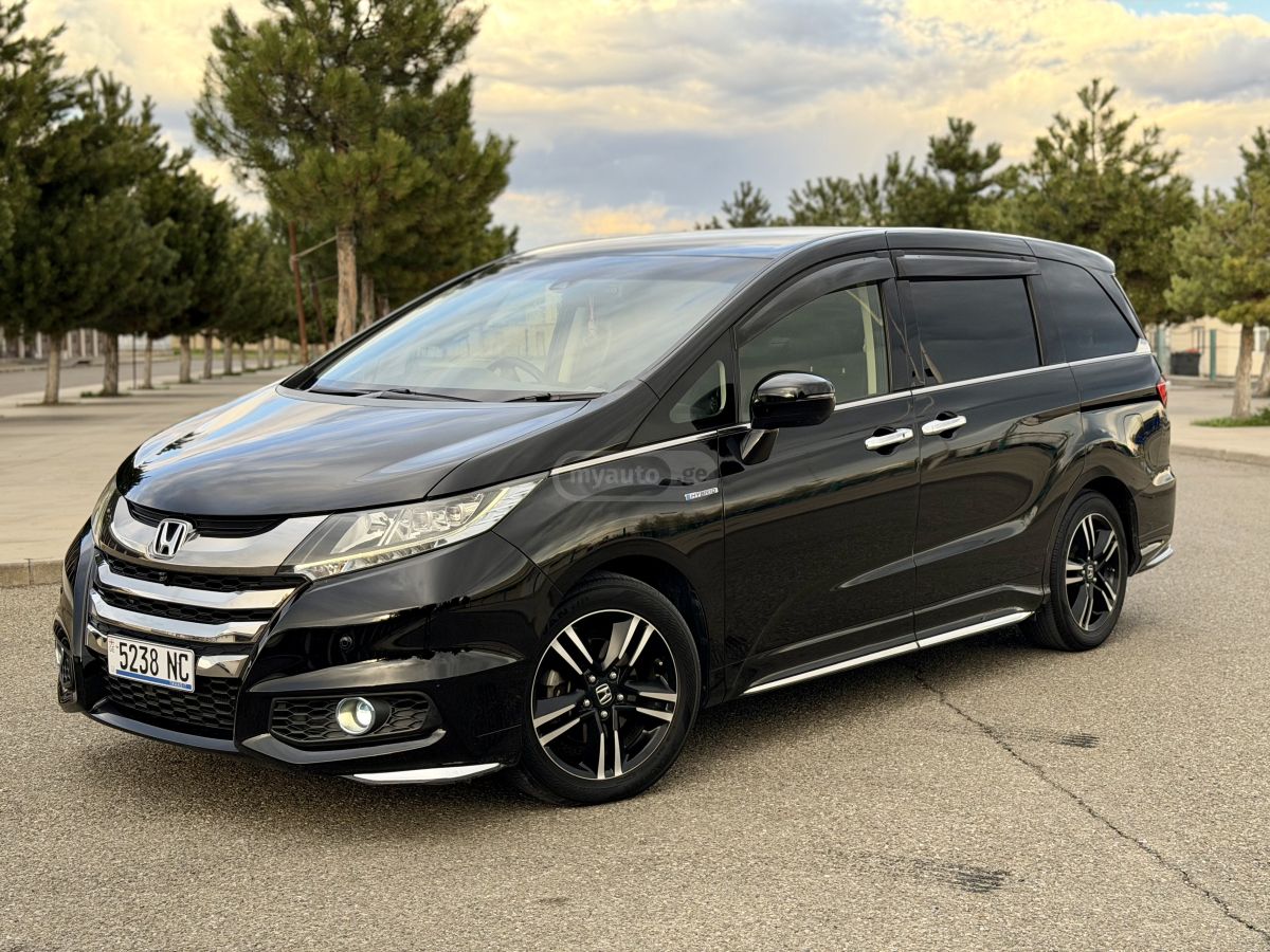 Honda Odyssey - фото 1