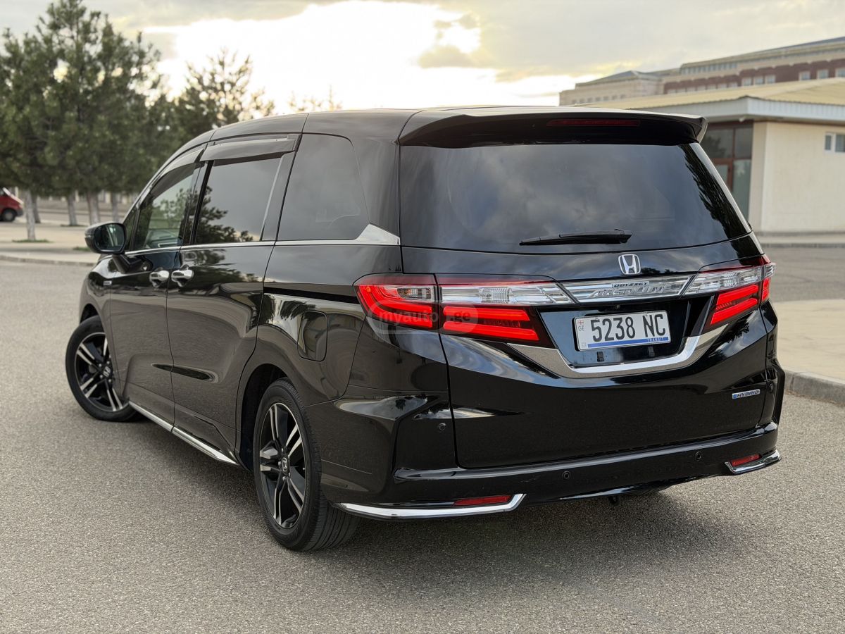 Honda Odyssey - фото 2