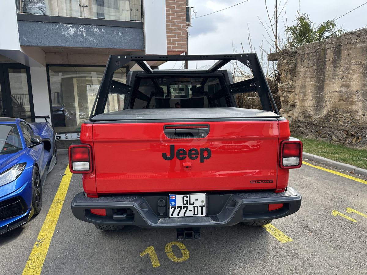 Jeep Rubicon 4dr 4x4 Crew Cab 5 ft. — миниатюра 15