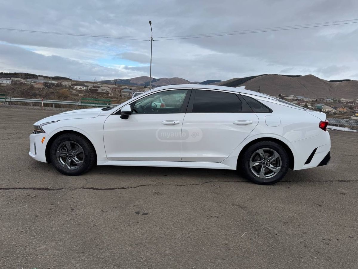 Kia K5 - фото 5