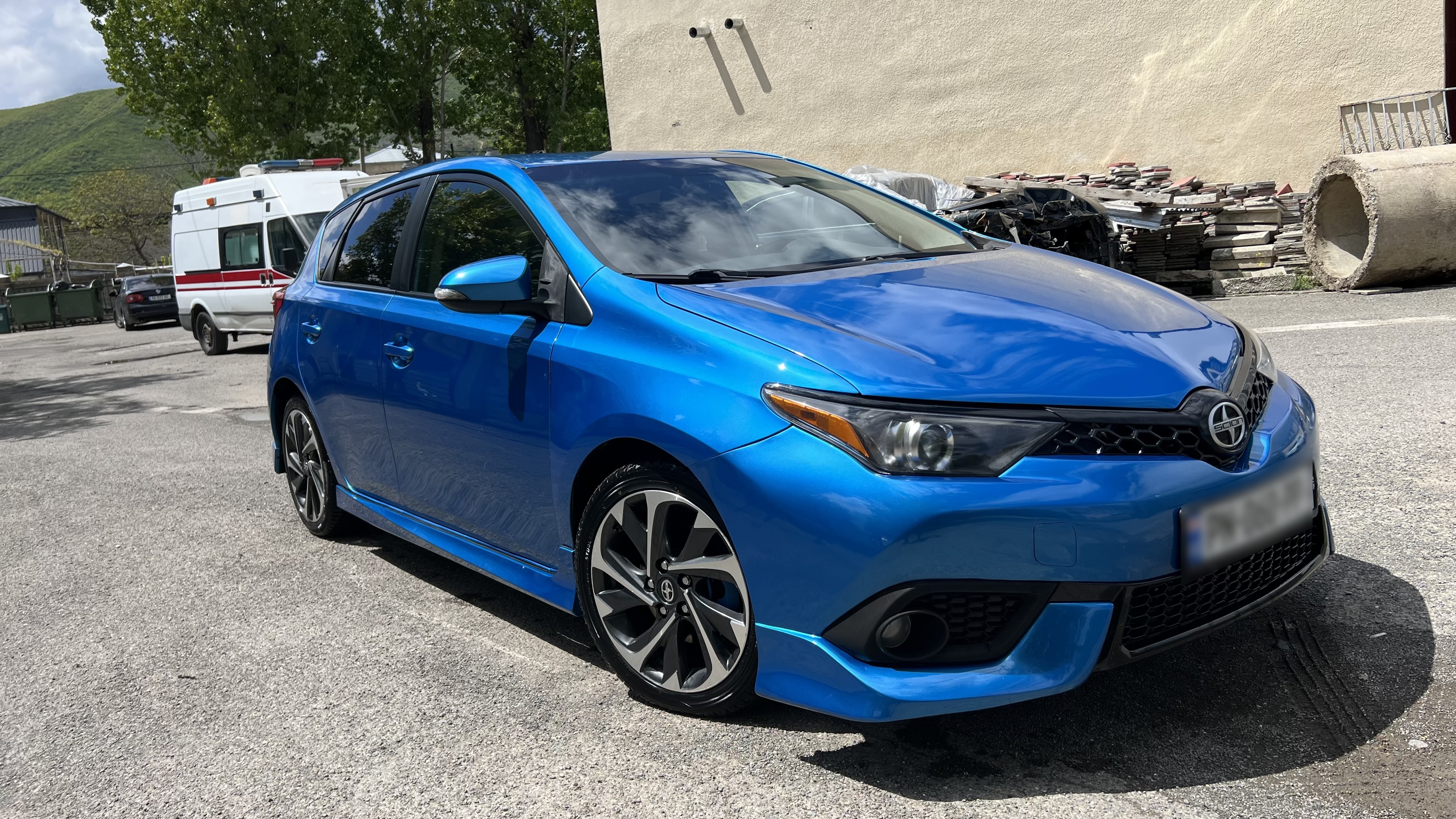 Scion iM - фото 2