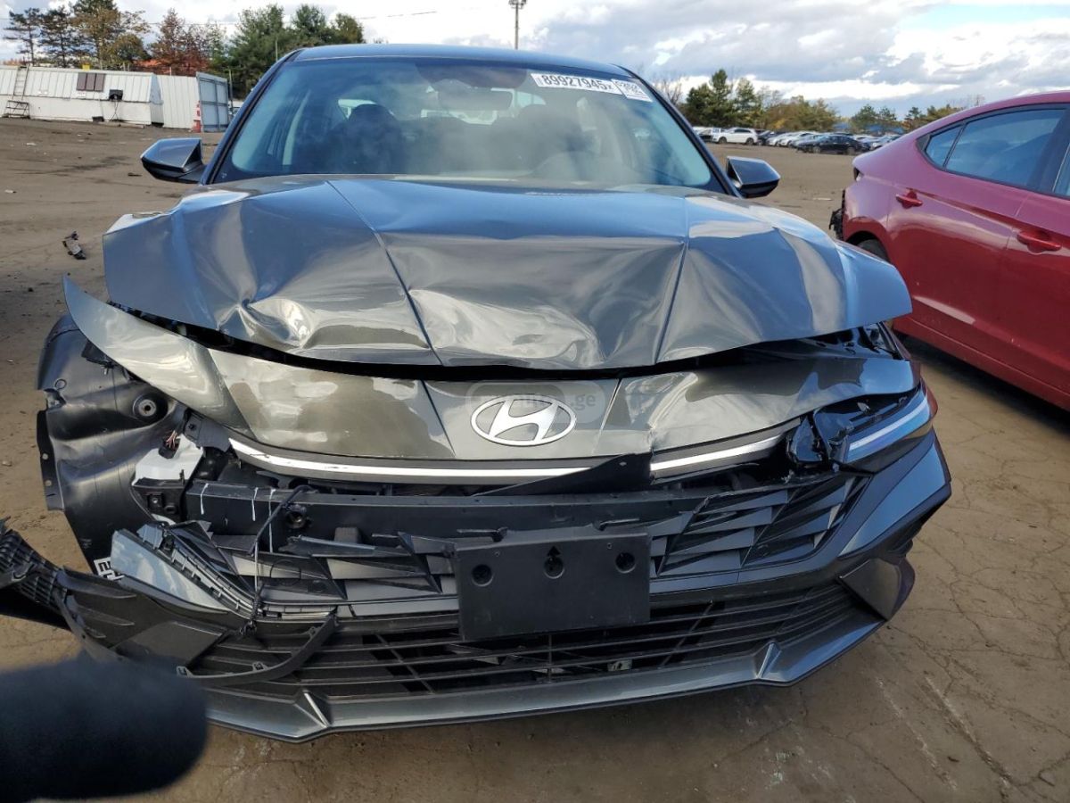 Hyundai Elantra 2025 — миниатюра 5