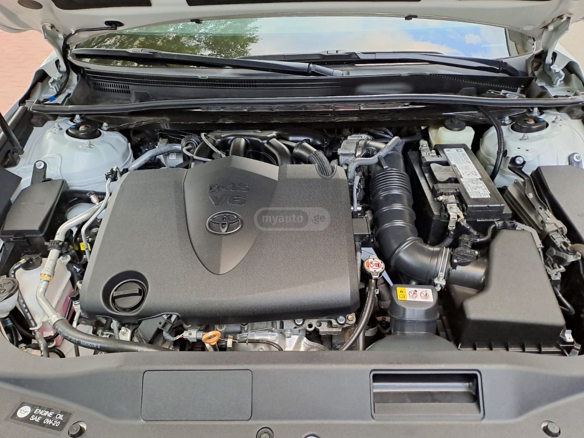 Toyota Avalon TRD 4dr Front-Wheel Drive Seda 2021 — миниатюра 5