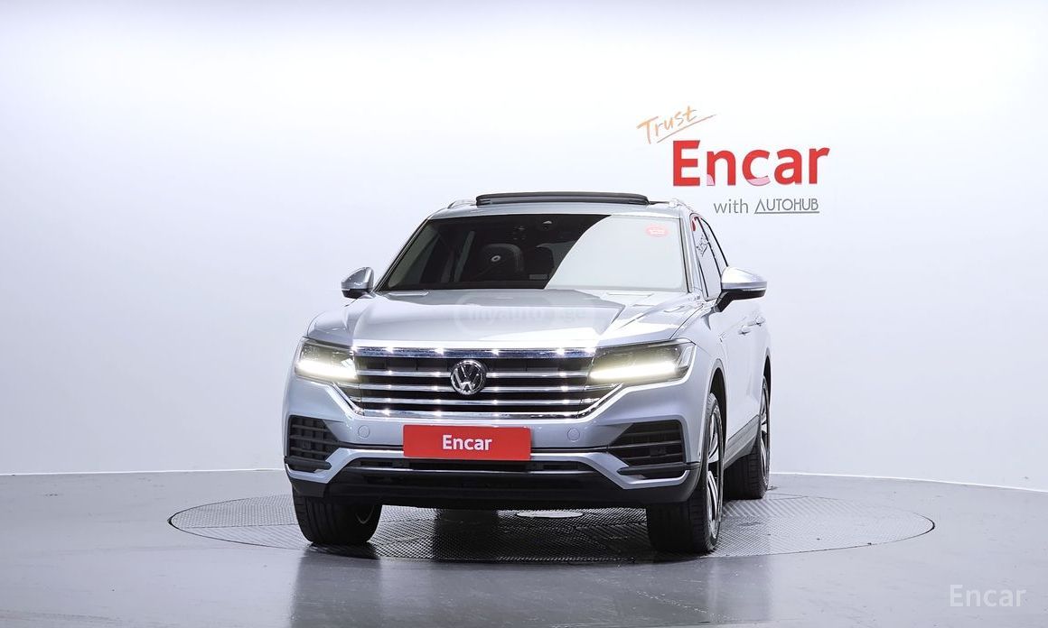 Volkswagen Touareg - фото 3