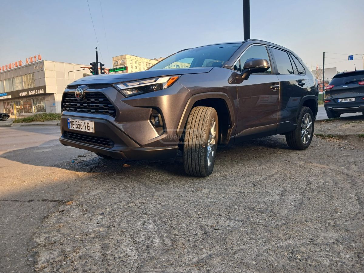 Toyota RAV 4 - фото 9