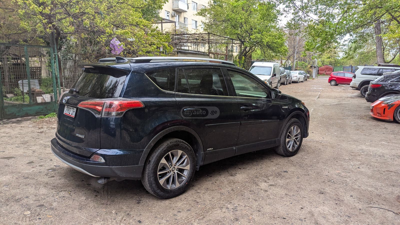 Toyota Rav 4 - фото 4