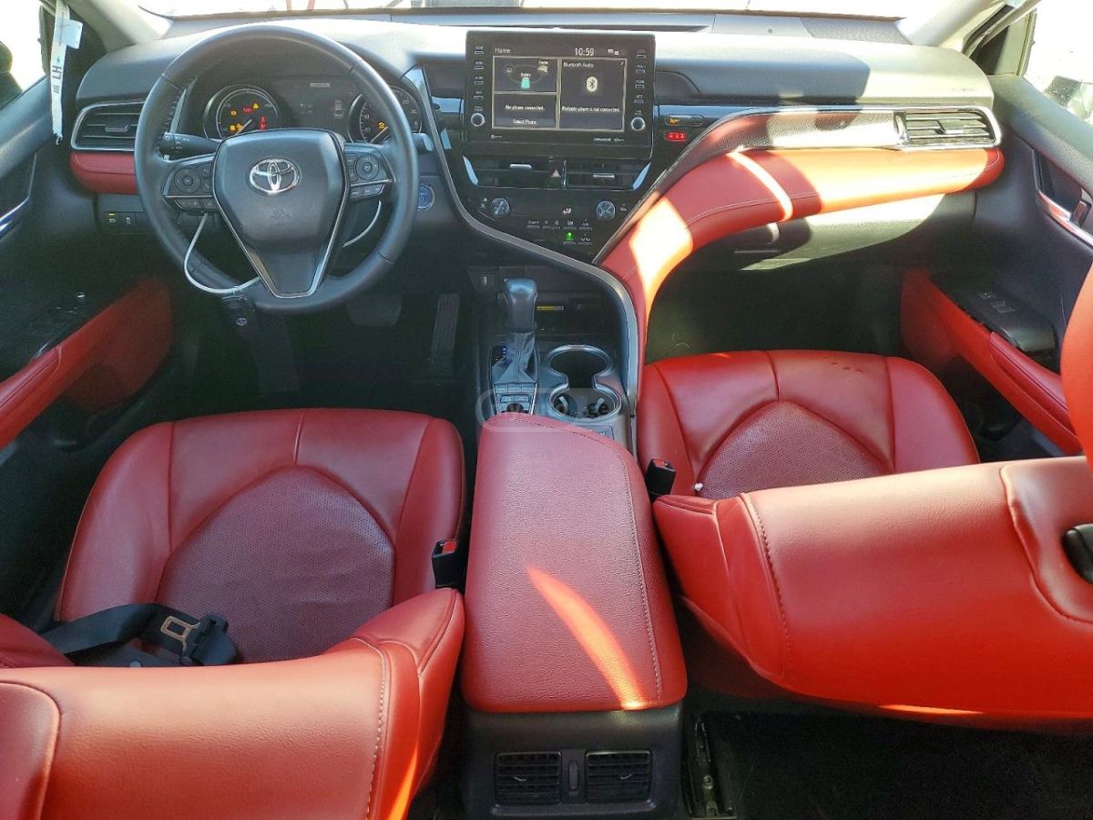 Toyota XSE 4dr Front-Wheel Drive Seda — миниатюра 5