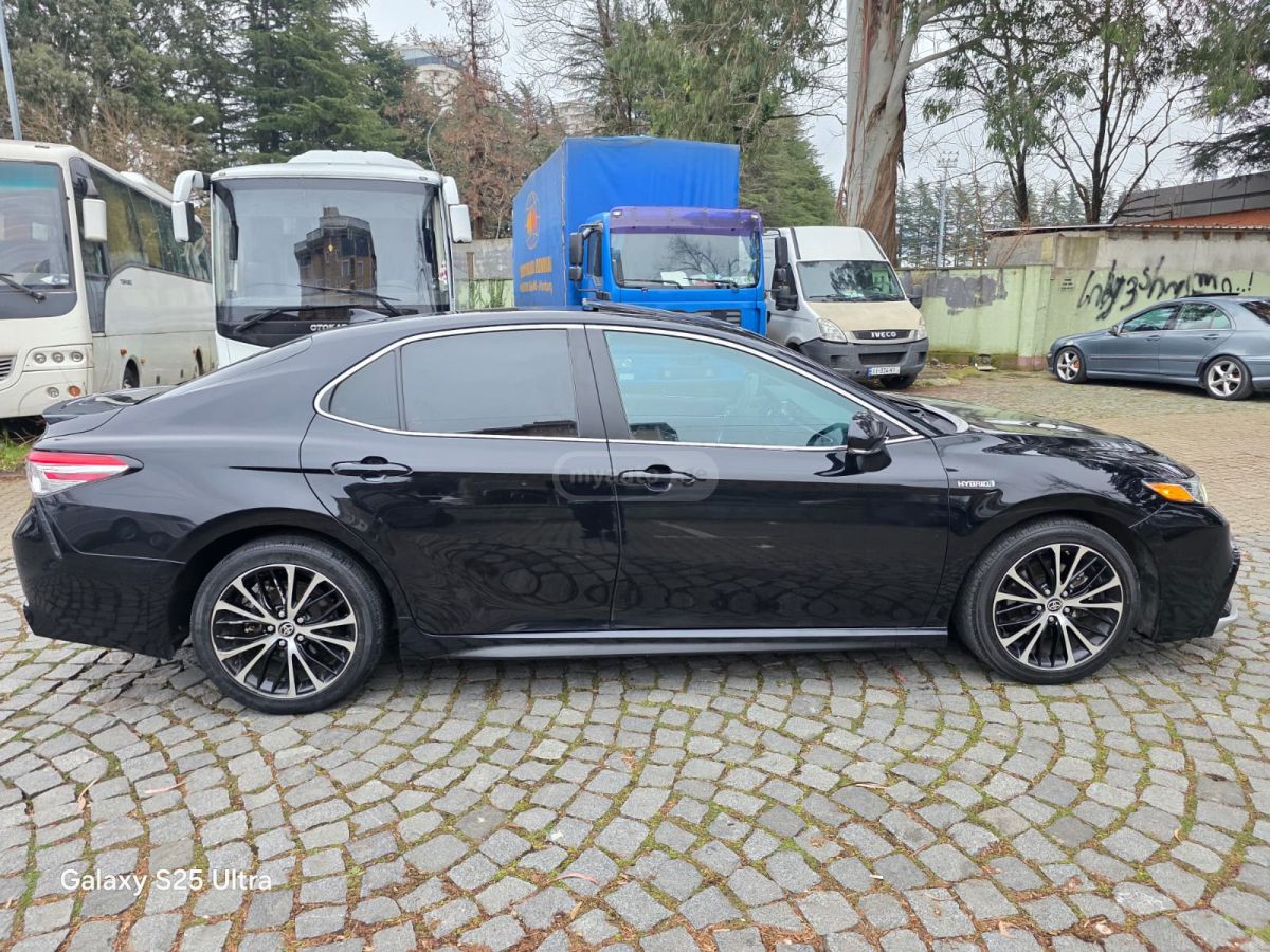 Toyota Camry - фото 8