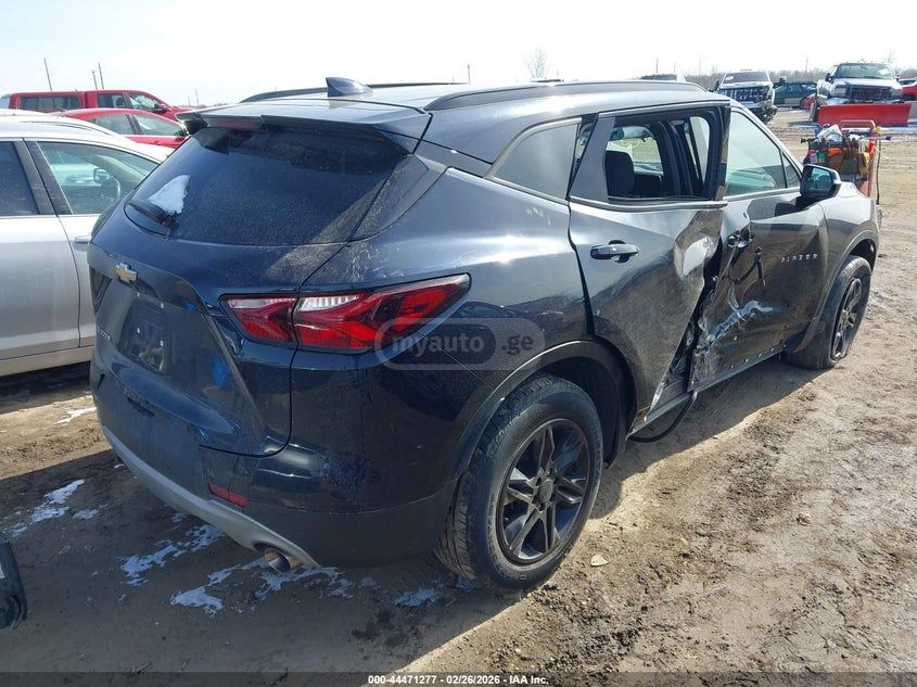 Chevrolet Blazer 2021 — миниатюра 4