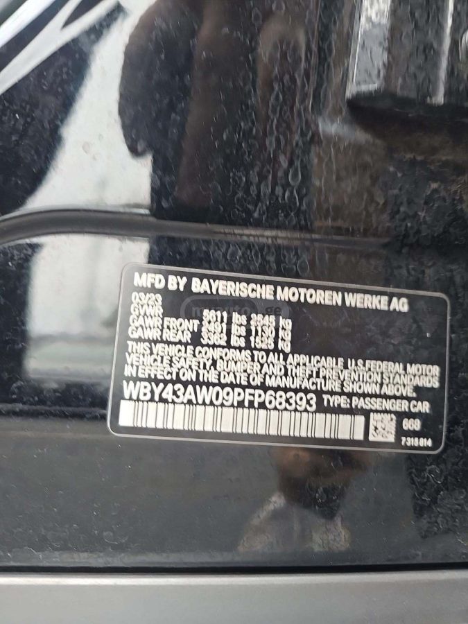 BMW i4 - фото 12