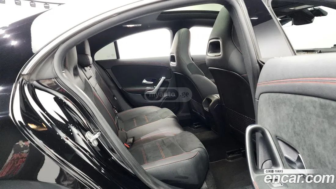 Mercedes-Benz CLA 45 AMG 2023 — миниатюра 12