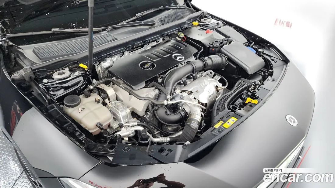 Mercedes-Benz CLA 45 AMG 2023 — миниатюра 6