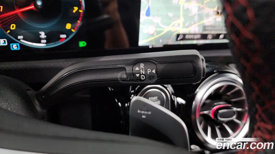 Mercedes-Benz CLA 45 AMG 2023 — миниатюра 9