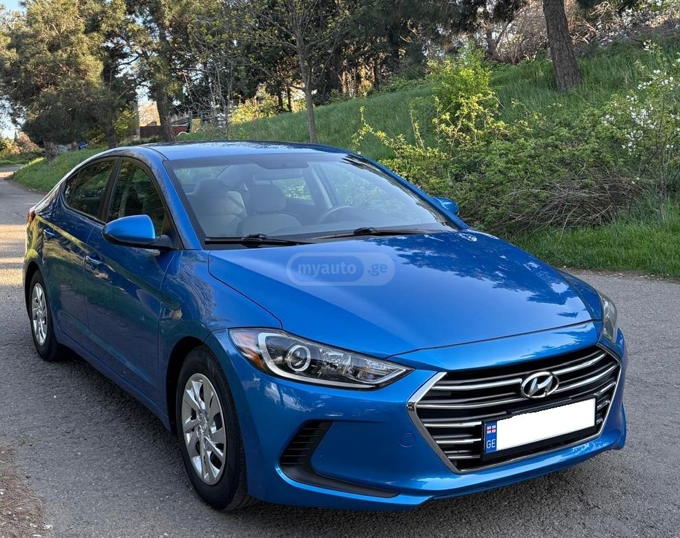 Hyundai Elantra - фото 11