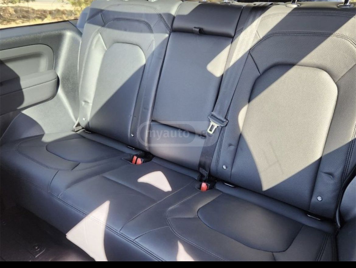 Land Rover FOR RENT — миниатюра 4