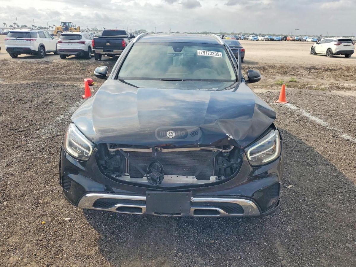 Mercedes-Benz GLC 300 - фото 5