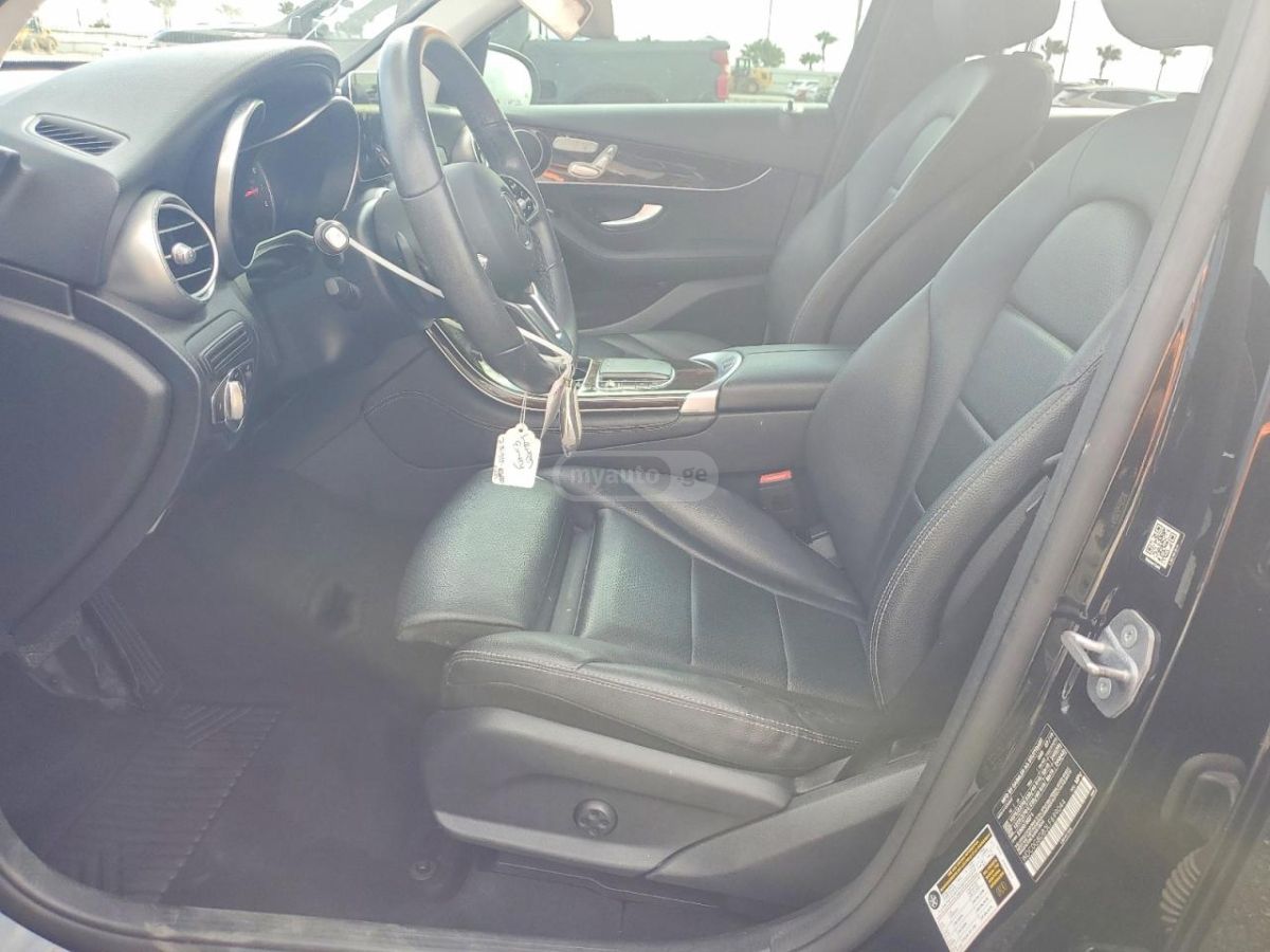 Mercedes-Benz GLC 300 - фото 7