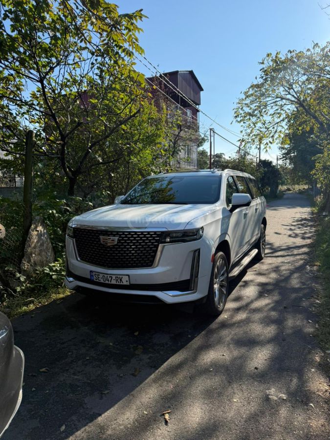 Cadillac Escalade - фото 1