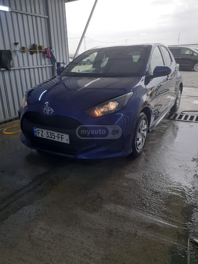 Toyota Yaris - фото 1