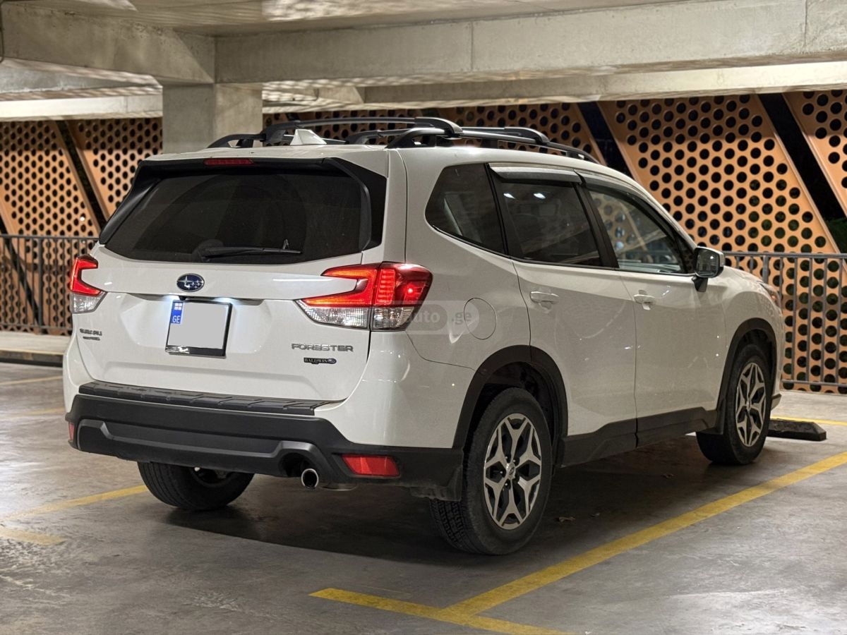 Subaru Limited 4dr All-Wheel Drive CV — миниатюра 2