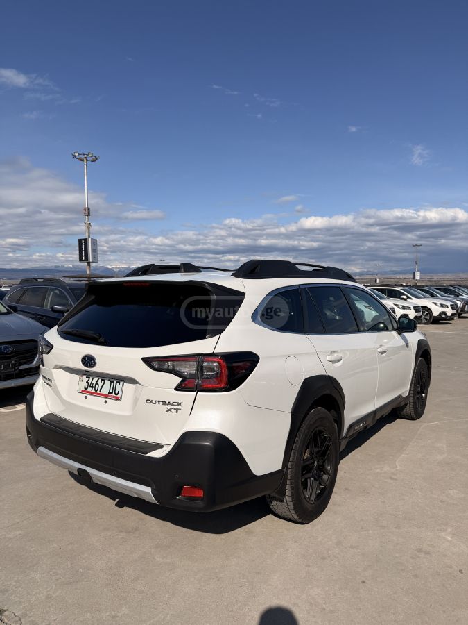 Subaru Limited XT 4dr All-Wheel Drive — миниатюра 2