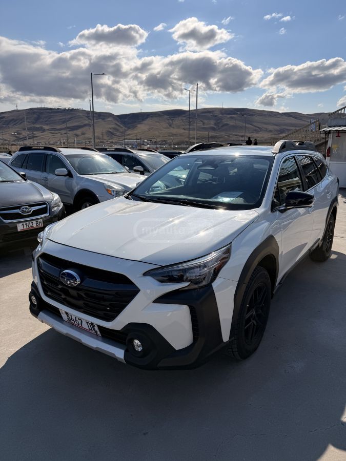 Subaru Limited XT 4dr All-Wheel Drive — миниатюра 4