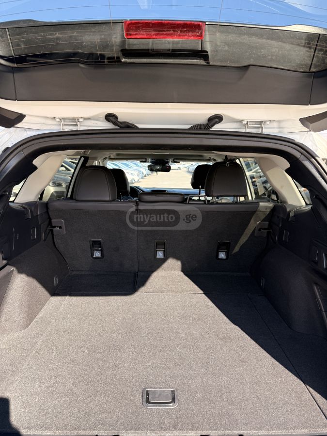 Subaru Limited XT 4dr All-Wheel Drive — миниатюра 7