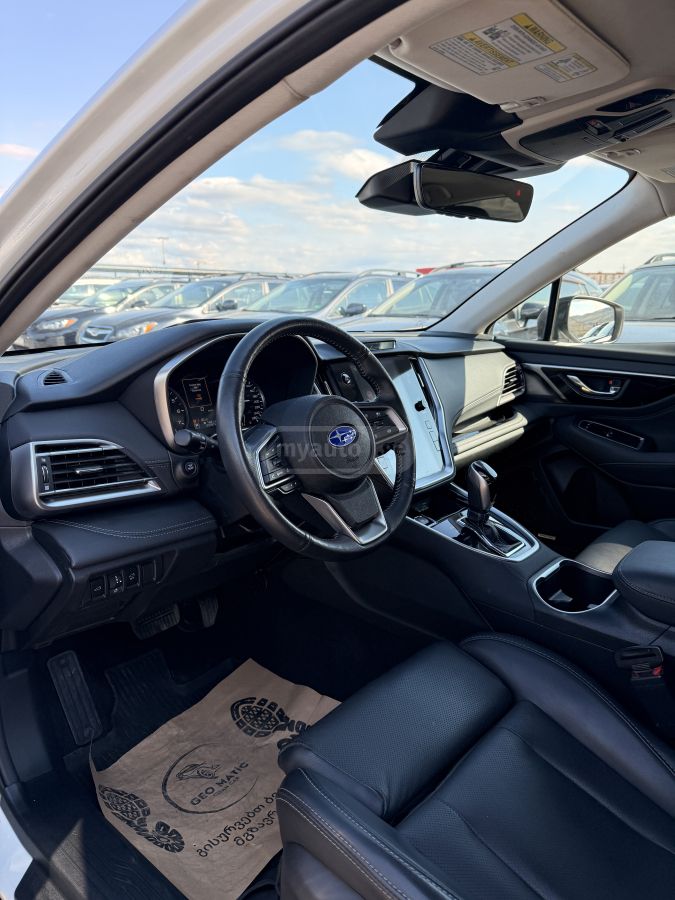 Subaru Limited XT 4dr All-Wheel Drive — миниатюра 8