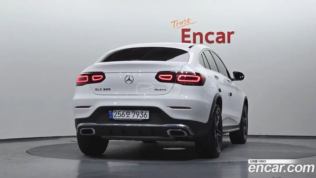 Mercedes-Benz GLC 200 2023 — миниатюра 4