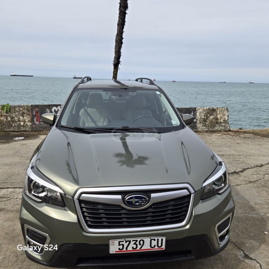 Subaru Premium 4dr All-Wheel Drive CV — миниатюра 8