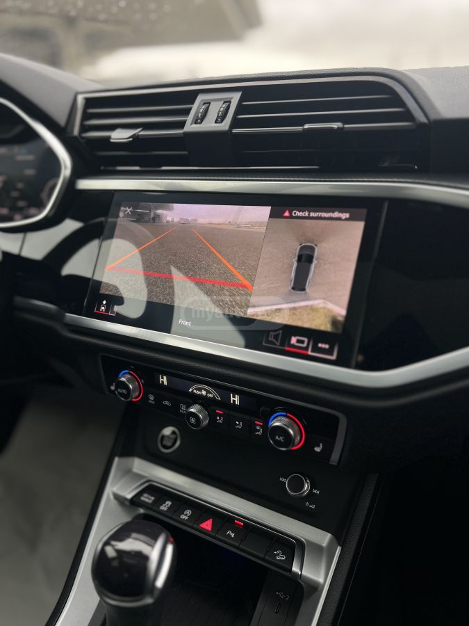 Audi Q3 - фото 14