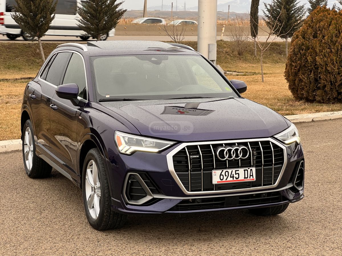 Audi Q3 - фото 5