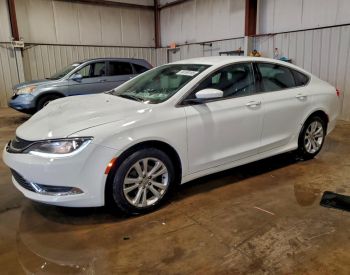 Chrysler 200