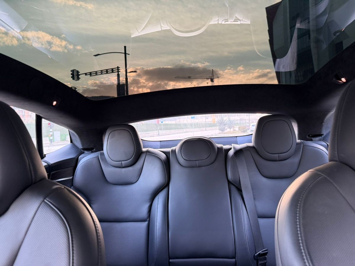 Tesla Model S - фото 14