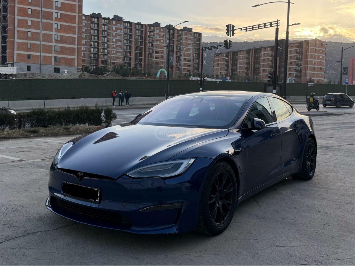 Tesla Model S - фото 3