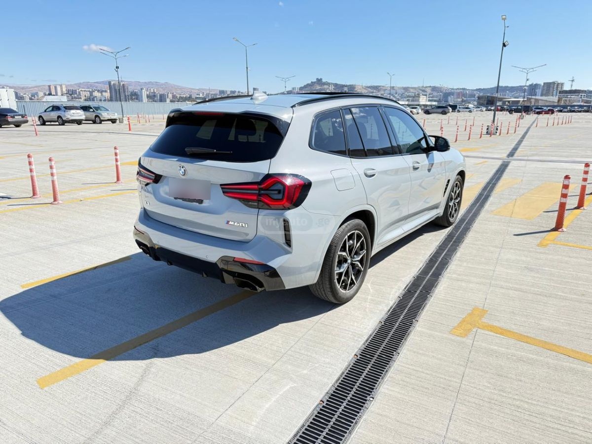 BMW M40i 4dr All Wheel Drive Sport — миниатюра 3